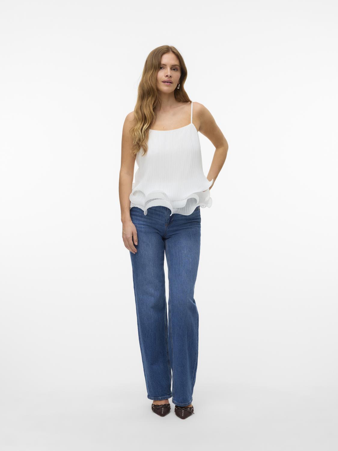 model_shot-front_full